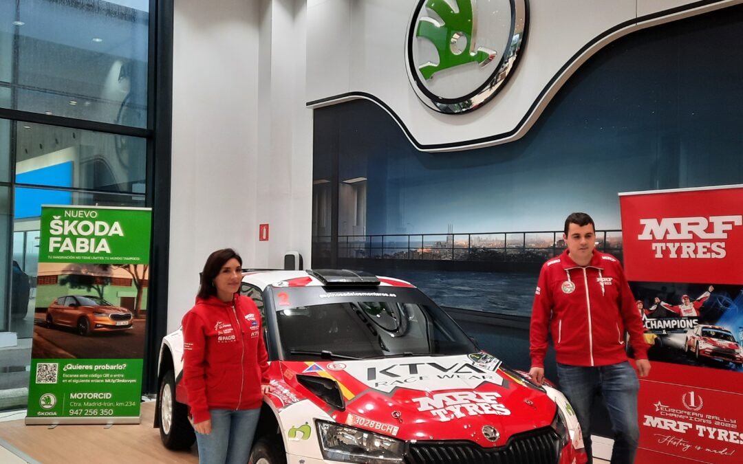 Rueda de prensa en Motorcid, con los pilotos campeones del European Rally Championship 2022, Efrén Llarena y Sara Fernández.
